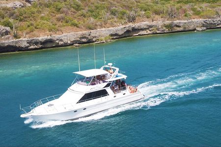 Half day private yacht cruise & snorkel
