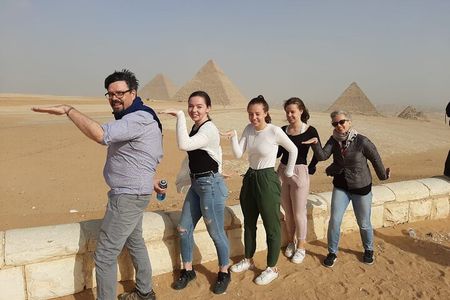 Private Tour Giza Pyramids, Sphinx and Egyptian Museum 