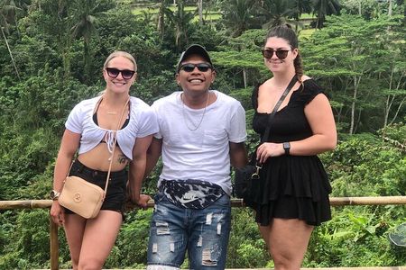 Ubud sightseeing with highlight swing activity