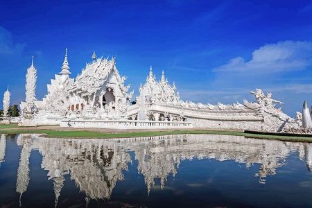 Ancient City Tour from Chiang Rai with Golden Triangle Royal Vila