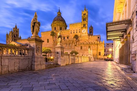 Palermo : Private Custom Walking Tour with a Local Guide