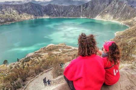 Full day Tour Quito to Baños visiting Cotopaxi & Quilotoa 