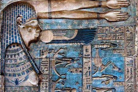 Luxor to Dendera Temple: Private Half-day Tour