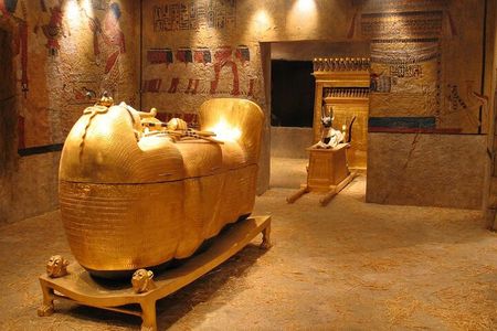 Flight from Cairo to Luxor Includes King Tut's Tomb