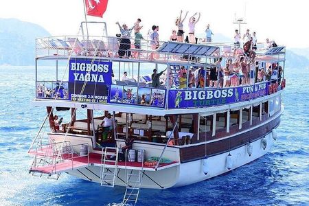 Big Boss – Adults Only Boat Trip (16+)