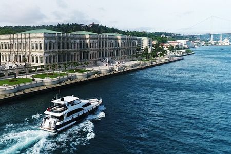 Istanbul Bosphorus Yacht Experience – Asian Side Visit in Kanlica
