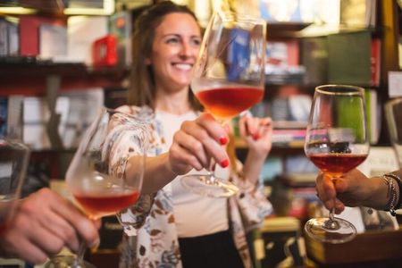 Natural wine & Veggy food pairing in a bookstore in Florence