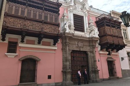 Half a day Pre Inca and historical center of Lima