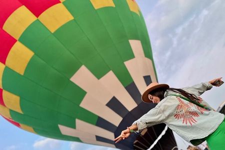 Balloon flight in Teotihuacán from Mexico City