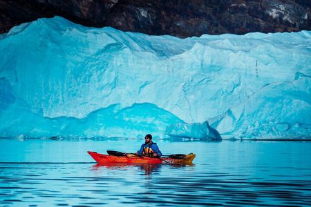 Kayak experience in Los Glaciares National Park