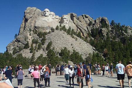 Black Hills Day Trip: Mt Rushmore, Crazy Horse & Custer State PK!
