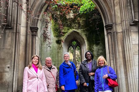 London Hidden Gardens Taxi Tour