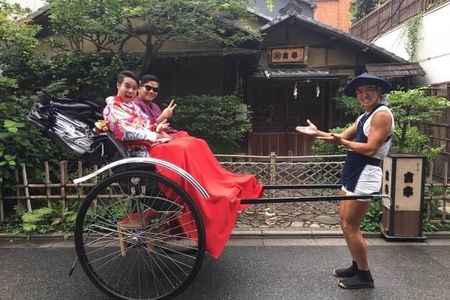 Sushi Making Tokyo with Traditional Rickshaw Ride Tour in Asakusa
