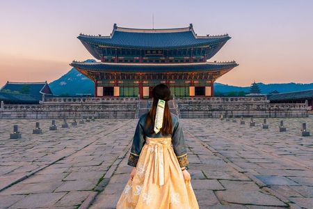 Seoul Private Tour: Palace, Bukchon, Insadong & Han River Cruise
