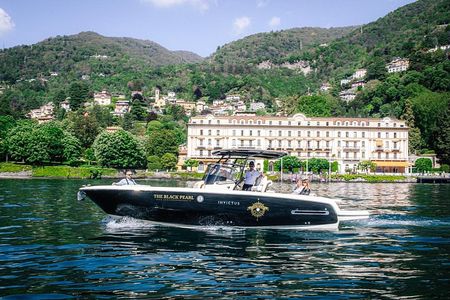 3H Guided Cruise Stop Bellagio Tender yacht Invictus 9 Pax