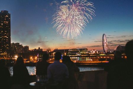 Chicago Fireworks Premier Dinner Cruise on Lake Michigan