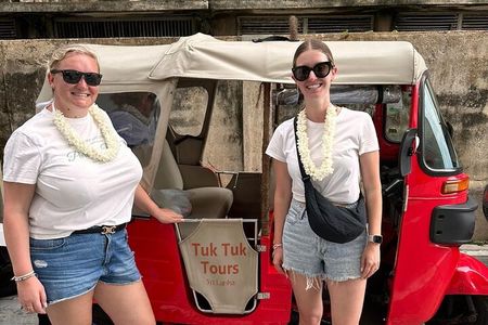 Colombo City Highlights by Tuk Tuk – All-Inclusive Adventure