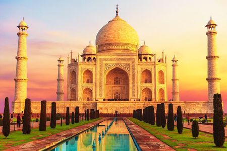 Private 2 Day Delhi and Agra Tour with Taj Mahal Sunrise