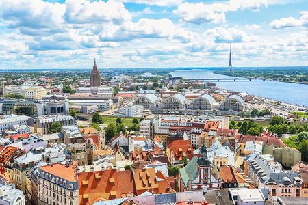 Private Custom Walking Tour with a Local Guide in Kaunas