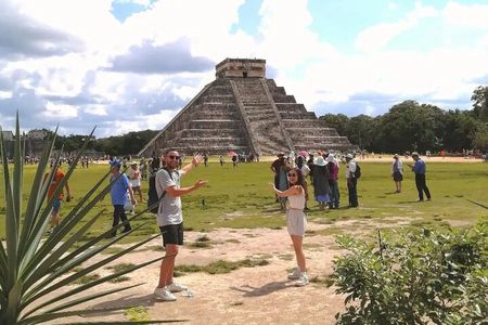 Private Tour to Chichen Itza and Cenote Tsukán PREMIUM