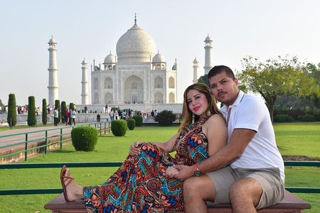 Taj Mahal Day Trip from Delhi by Fastest Train - All Inclusive 