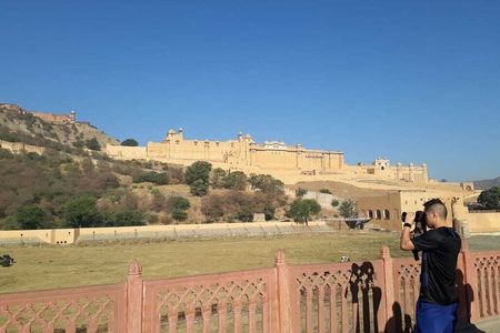 Jaipur: 1 Day Jaipur Experience By Car
