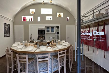 The King’s Table: Neapolitan Cooking Class at the Royal Palace