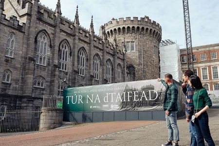 Dublin Private Walking Tour with a local: Highlights & Gems