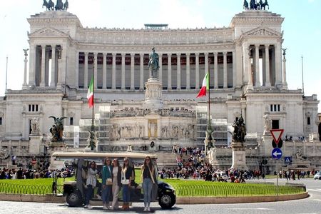 Rome Night Tour Highlights by Luxury Golf Cart
