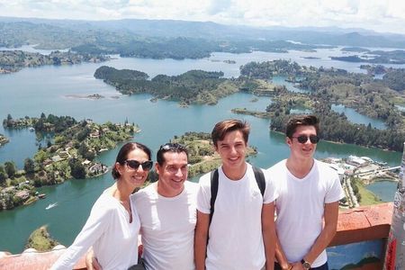 Medellin Guatapé and El Peñól Private Tour (8 Hrs.)