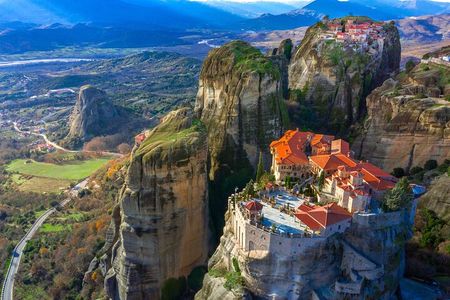 METEORA - 2 Days by Train from Thessaloniki - including 2 Guided Meteora tours - Daily