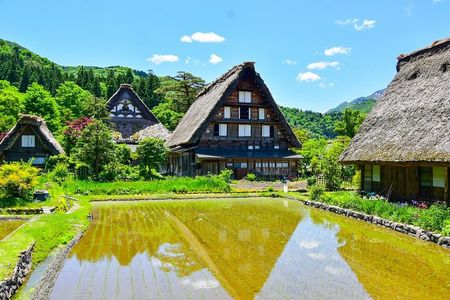 Departing from Takayama [Regular sightseeing bus] World Heritage Sites Shirakawago and Gokayama Ainokura