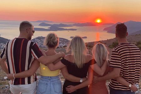 Dubrovnik Scenic Sunset Tour with a Premium Wine Experience