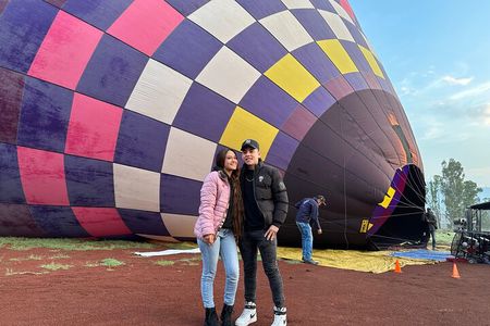 Flight EN Balloon + Breakfast EN Cave + Pick up CDMX + Pyramids
