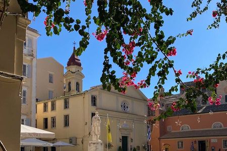 Corfu Old Town Guide Tour with Dog or City with 4 paws