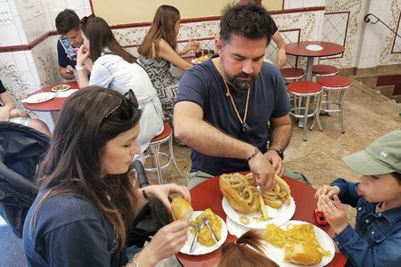 Madrid Street Food Guided Tour: San Miguel Market and City Center