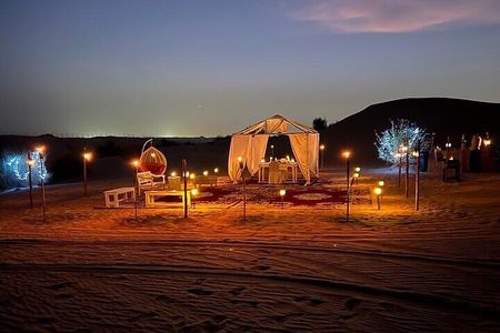 Private Dinner in the Heart of the Desert with Entertainment show
