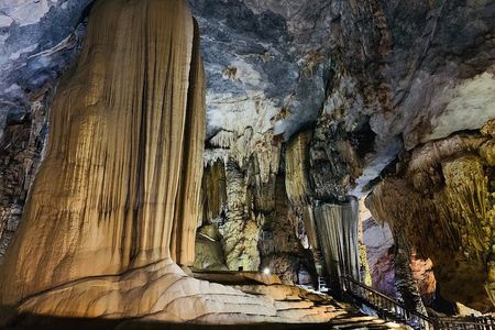 Gunns Pains Caves Sightseeing Tour 