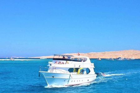 Hurghada Red Sea Novice and Experienced Diving Expedition