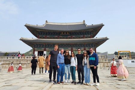 Layover Tour for essential Seoul City & Gourmet tour(Incl. Lunch)