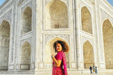 "Overnight Taj Mahal Tour from Delhi by Private AC Car" 