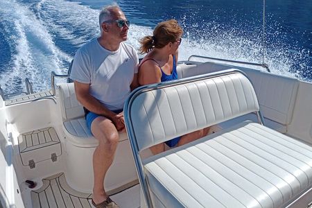 Private Luxury 6.5m 140hp Speedboat cruise Shipwreck & Blue Caves