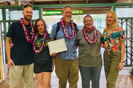 Kauai Lei Greeting at Lihue Airport