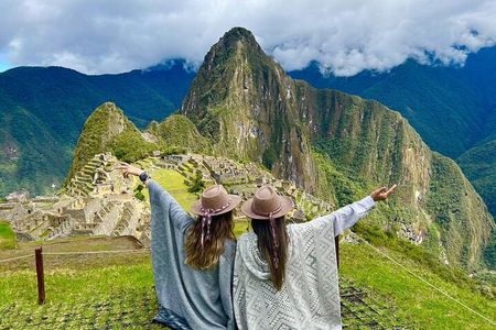 2-Day Machu Picchu Tour by train from Cusco ( All included )