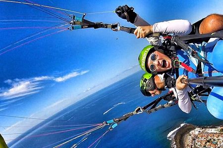Acrobatic Paragliding Tandem Flight above south Tenerife