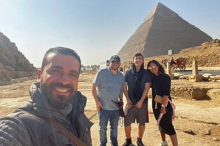Private Giza Pyramids and Sphinx Tour with Lunch and Camel Ride