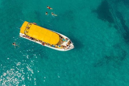Enjoy crystal clear waters for 2 hours