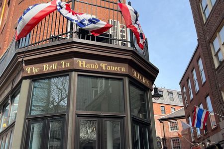 2 Hour Historic Pub Crawl in Boston
