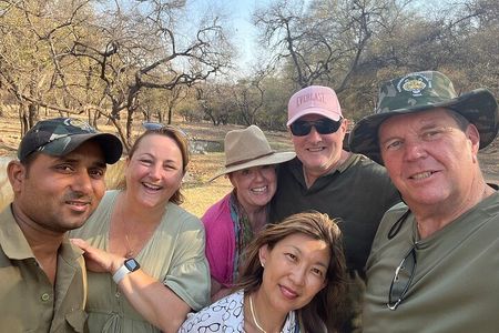 Ranthambore Tiger Safari In Canter 20 Seater Top Zone visits