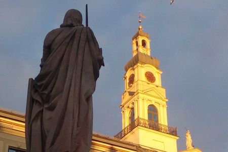 2 Hours Walking Tour in Legends and Secret of Riga's Old Town 